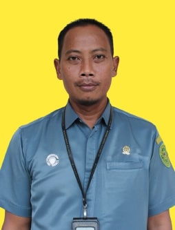 Ahmad Puryani, S.H.